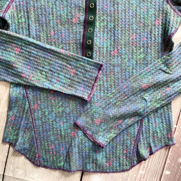 Natural Life Reagan Thermal Floral Henley *RUNS SMALL* Long Sleeves Snap Front - Picture 13 of 14